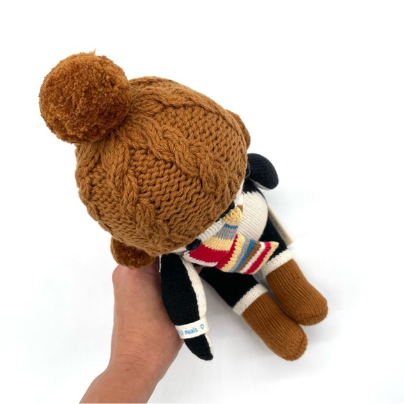 VGUC cuddle + kind Everest The Penguin 13" Hand-Knit Doll, Stuffed Animal - Picture 14 of 16